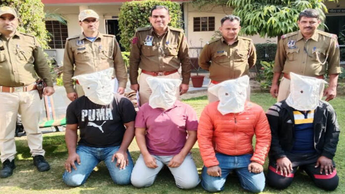 Gang taking money by kidnapping busted