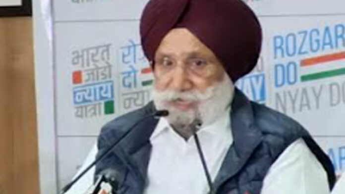 Spikes are being placed on the path of farmers: Randhawa