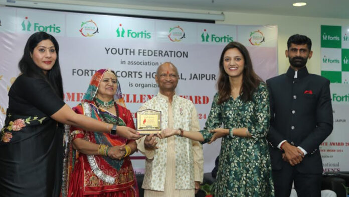 Fortis Escorts Hospital Jaipur and Youth Federation honored women and female players on the occasion of Women's Day.