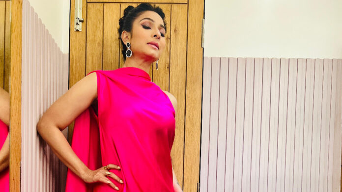 Tanisha Mukherjee will win hearts in her stunning pink dress