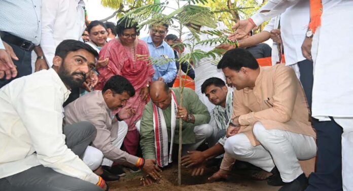 BJP State President CP Joshi and State Co-incharge Vijaya Rahatkar planted trees