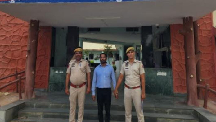 A fraudster from Nagpur, Maharashtra was arrested for selling plots on the basis of fake patta