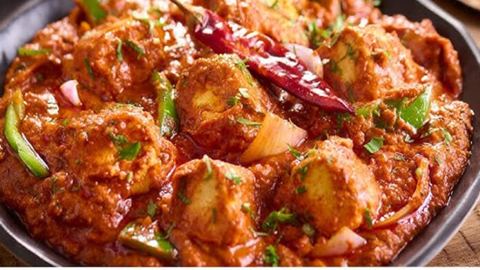 Paneer Kolhapuri is a famous dish of Maharashtra