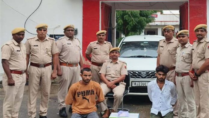 Three incidents of robbery with the collection agent of a finance company revealed, two accused arrested