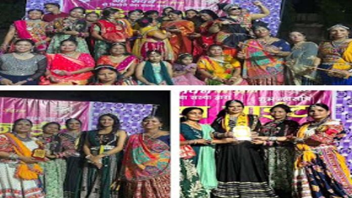 Groups were formed and Dandiya was played on the songs of Maa Bhagwati