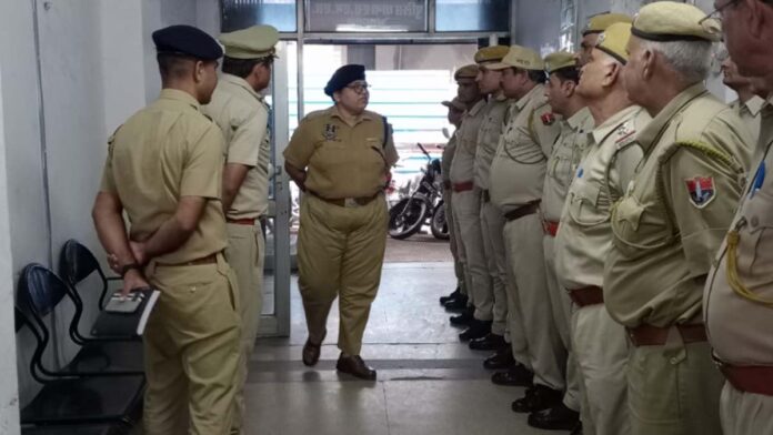 Deputy Commissioner of Police East did a surprise inspection of police stations