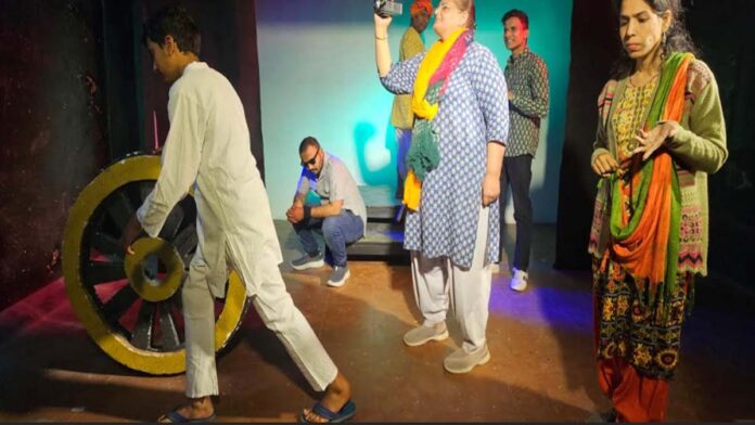 The play On the Spot was staged at Net Theatre