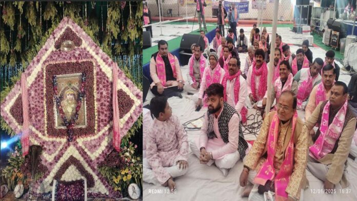 Baba Shyam looked beautiful amidst the display of colorful kites