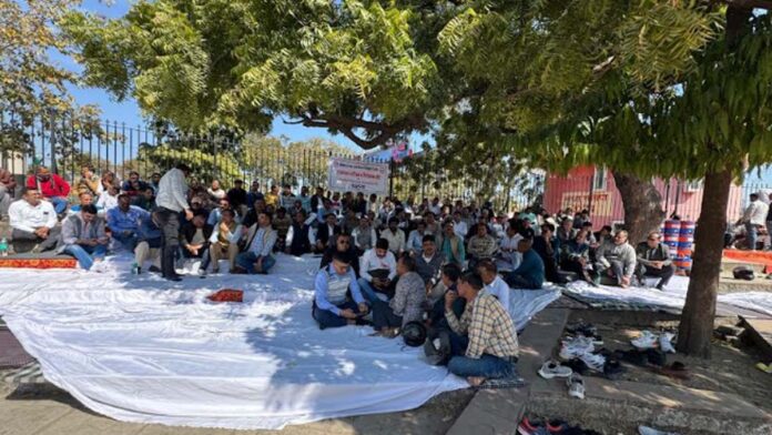 Rajasthan Transport Inspector Association staged a one-day sit-in protest