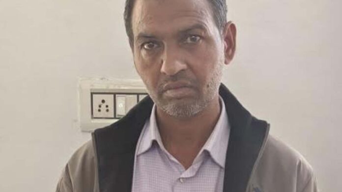 Junior engineer of Pushkar Nagar Parishad arrested while taking bribe of 2 lakhs