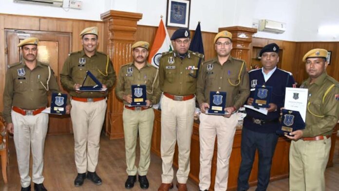 Six policemen honored with Constable of the Month Award